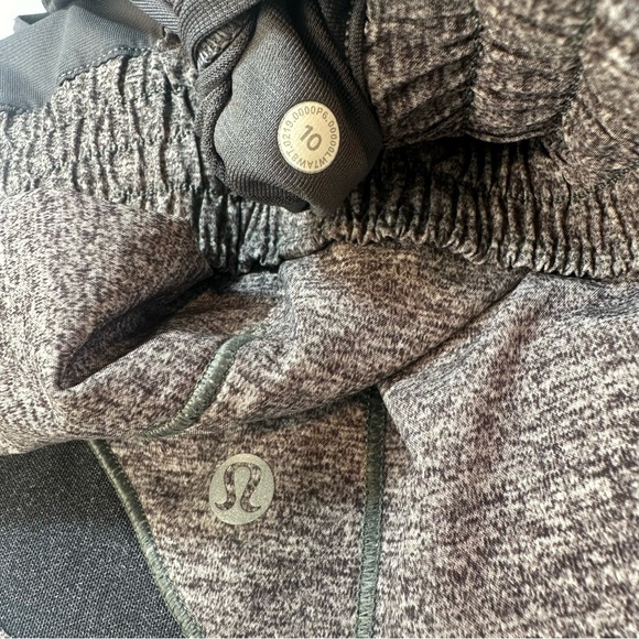 Lululemon Hotty Hot Short 4” High-Rise Long - Size 10 Tall - Picture 13 of 16